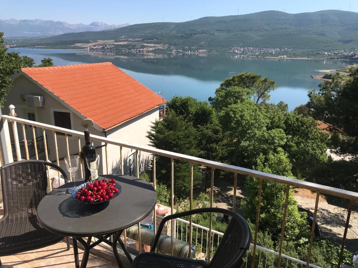Apartmani Lidija Karin Donji Donji Karin Exteriör bild
