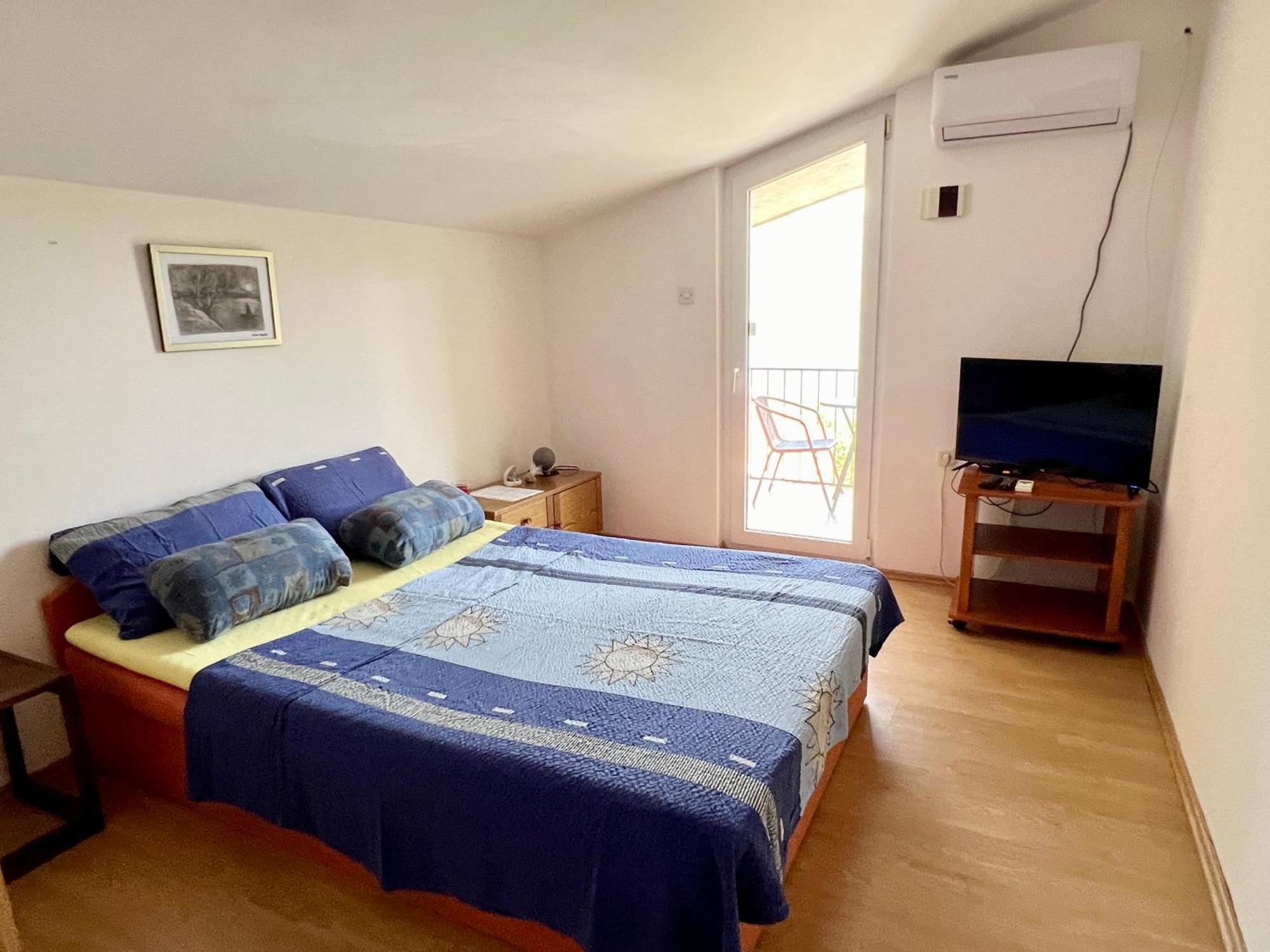 Apartmani Lidija Karin Donji Donji Karin Exteriör bild