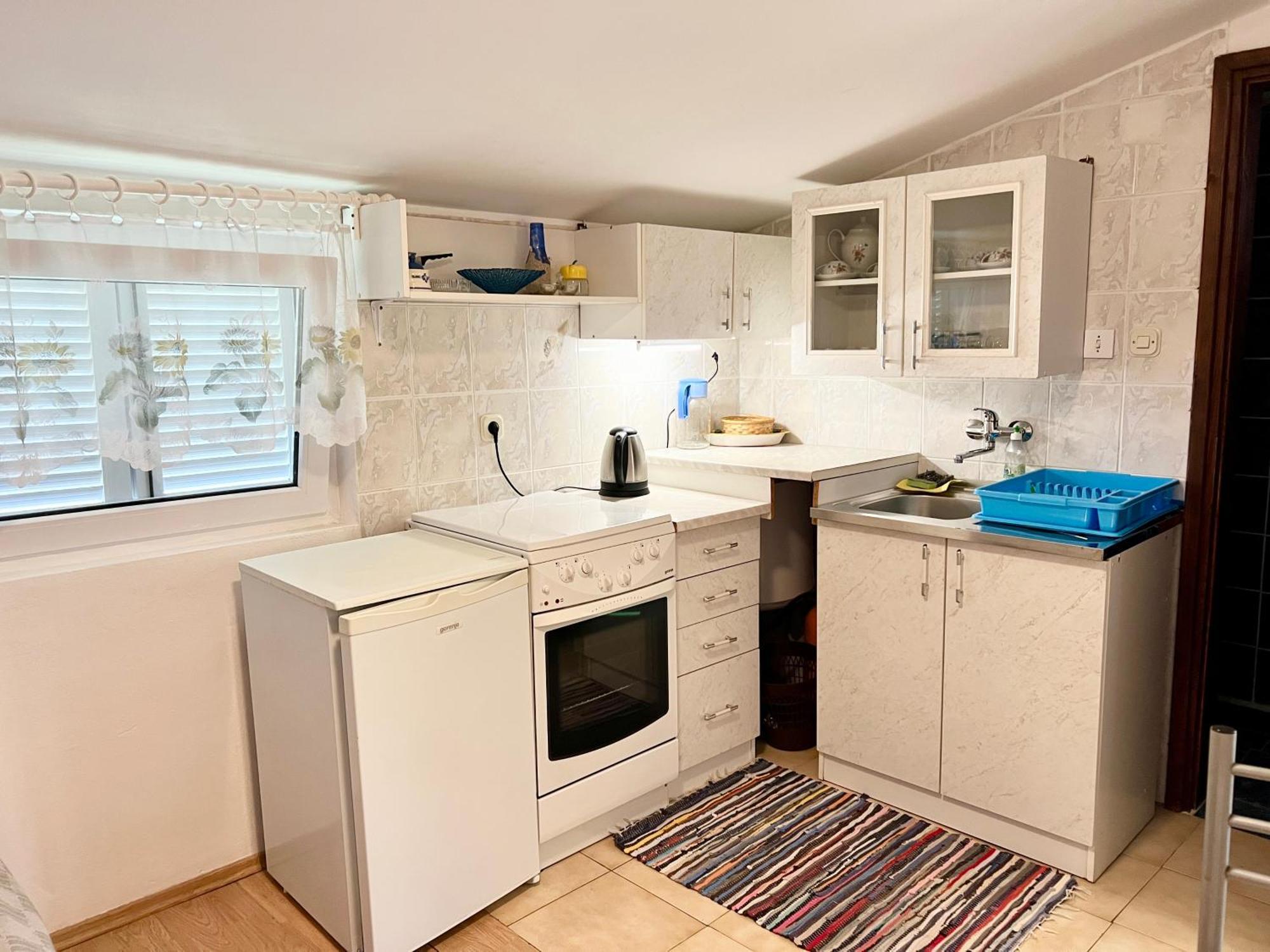 Apartmani Lidija Karin Donji Donji Karin Exteriör bild
